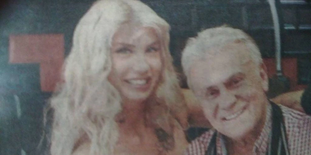 Ο Ψωμιάδης αγκαλιά με ιερόδουλη στην Θεσσαλονίκη